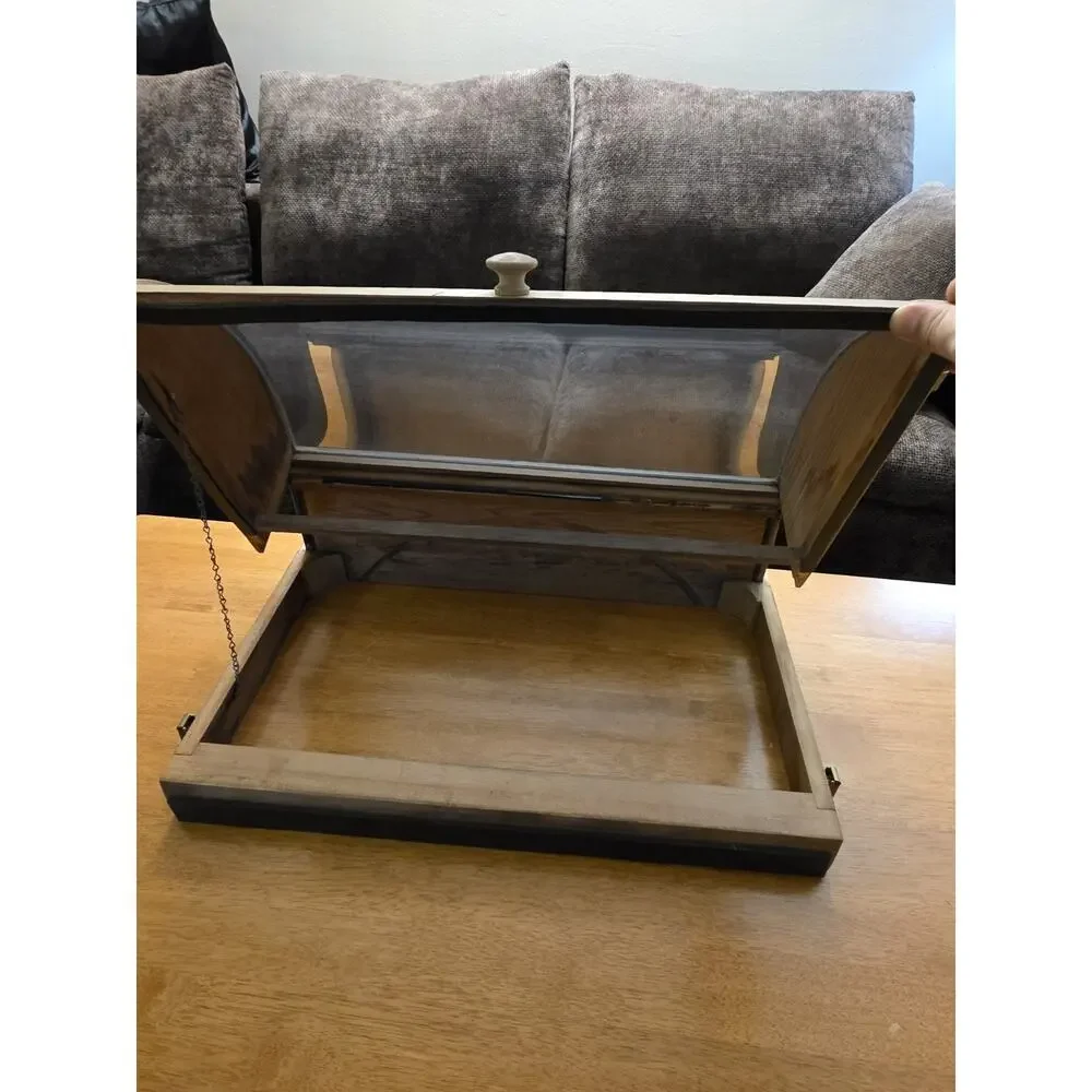 General antique wood